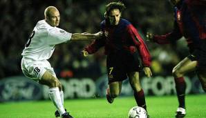 ALFONSO PÉREZ: Der Stürmer (m.) absolvierte von 1990 bis 1995 88 Spiele für die Königlichen, ehe er von 2000 bis 2002 bei Barca unter Vertrag stand.