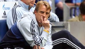 Interimsweise durfte wieder Michael Büskens ran. Trotz guter Resultate war am Saisonende erneut Schluss für das Schalker Urgestein.