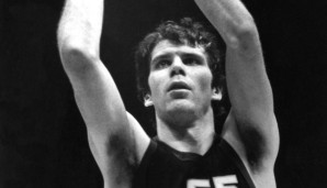 PLATZ 5: Kiki Vandeweghe ist ein oft vergessener Spieler, wenn es um die besten Scorer geht. Am 11. Januar 1984 streute er gegen die San Antonio Spurs 50 Punkte ein und verhalf seinen Denver Nuggets zu einem 163:155-Sieg (318 Punkte).