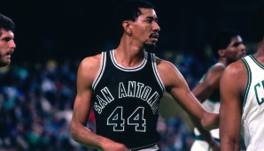 PLATZ 2: George Gervin ging einst für die San Antonio Spurs auf Korbjagd. Am 6. März 1982 zerlegte er die Milwaukee Bucks mit 50 Punkten. Das Spiel ging nach dreifacher Verlängerung mit 171:166 an die Texaner (337 Punkte)