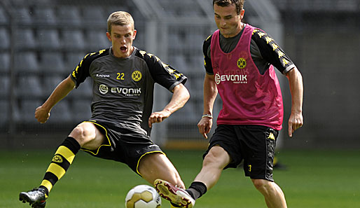 Junioren-Nationalspieler Sven Bender (l.) tauschte das Löwen-Trikot mit dem vom BVB