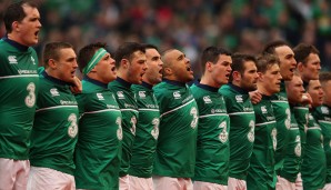 Inbrünstlich schmetterten die Iren ihre Nationalhymne vor dem letzten Heimspiel gegen Schottland