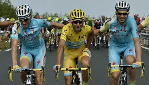 Vincenzo Nibali (M.) ließ bei der 2014er Tour de France nie Zweifel an seinem Sieg aufkommen und dominierte nach Belieben