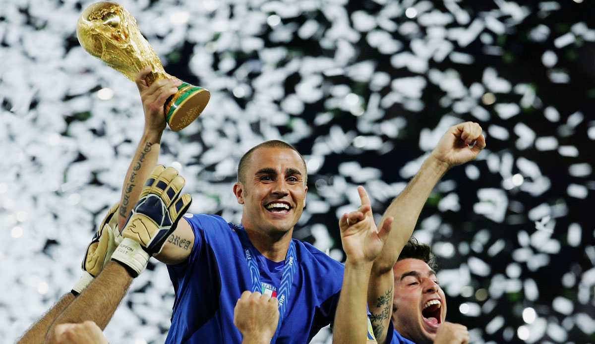 Als bislang einziger Verteidiger gewann Fabio Cannavaro 2006 die Wahl zum Weltfußballer. Anlässlich des 48. Geburtstags des italienischen Innenverteidigers am 13. September blickt SPOX auf auf die Weltfußballer der Vergangenheit zurück.