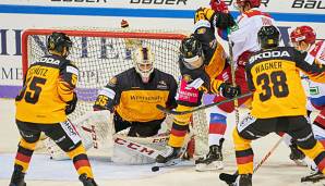 Mit ihrer zweiten Garde hat die deutsche Eishockey-Nationalmannschaft einen Start nach Maß beim Deutschland Cup hingelegt.
