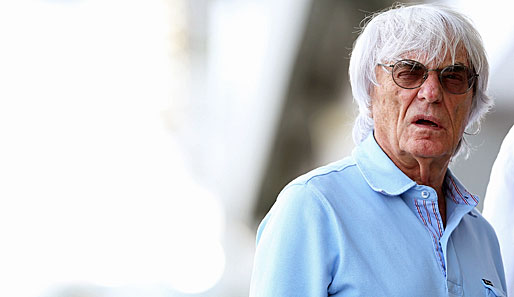 Bernie Ecclestone muss sich wohl erst im nächsten Jahr in der Schmiergeld-Affäre verantworten