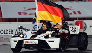 Sebastian Vettel und Michael Schumacher traten gemeinsam beim Race of Champions an
