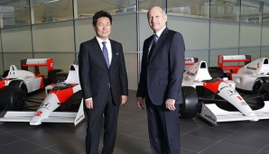 Yashuisa Arai und Ron Dennis können die Honda-Motoren weiterentwickeln