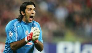 Platz 2 - Gianluigi Buffon: Der einzige aus den Top 30, der auch in FIFA 20 noch aktiv ist. Damals wurde er mit einer Gesamtwertung von 97 ausgestattet.