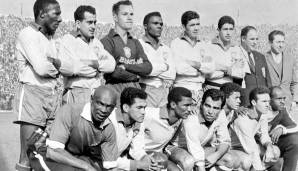 1962, Weltmeister mit Brasilien: Pele verletzte sich bereits beim zweiten Gruppenspiel gegen die Tschechoslowakei schwer und musste fortan passen - die stählernen Muskeln von ter Santos hielten aber bis zum Abpfiff des Finals. Viererpack!