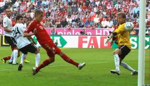 9 BL-Spiele machte der Mann mit der Nummer 9 für die Bayern, zwei Tore sprangen heraus. Inzwischen ist Petersen der beste Stürmer in der Freiburger Klubgeschichte und auch der beste Joker der Bundesliga-Historie.