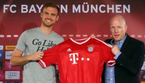 JAN KIRCHHOFF: Nachdem der Vertrag des Innenverteidigers bei Mainz 05 im Jahr 2013 auslief, stand die halbe Liga Schlange, um sich die Dienste Kirchhoffs zu sichern. Er entschied sich für den FC Bayern, doch damit begann die Talfahrt seiner Karriere.
