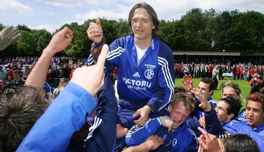 Norbert Elgert gewann mit den Schalker A-Junioren im Jahr 2006 die Deutsche Meisterschaft