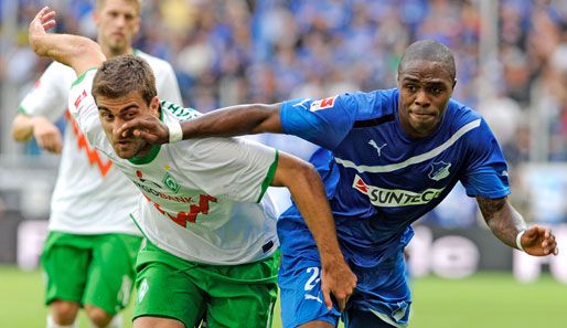 Hoffenheims Edson Braafheid (r.) wird gegen den SC Freiburg wohl ausfallen