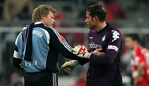 Oliver Kahn (l.) hat sich kritisch über den Umgang mit Tim Wiese geäußert