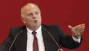 Uli Hoeneß könnte schon im Januar zum FC Bayern München zurückkehren