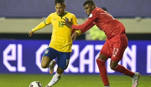 Machte selbst im Duell mit Weltstar Neymar keine schlechte Figur: Carlos Ascues