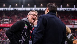 Es gilt jedoch als unwahrscheinlich, dass Stöger Köln den Rücken zudreht. Dazu ist das Gespann Schmadtke/Stöger zu fest im Sattel