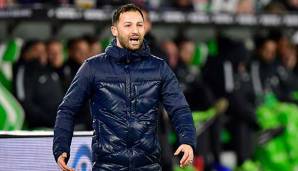 Domenico Tedesco steht mit Schalke auf dem zweiten Platz.