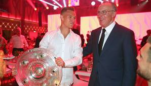 Joshua Kimmich und Karl-Heinz Rummenigge fanden lobende Worte für den BVB, bleiben aber angesichts des schwarz-gelben Höhenfluges weiter entspannt.