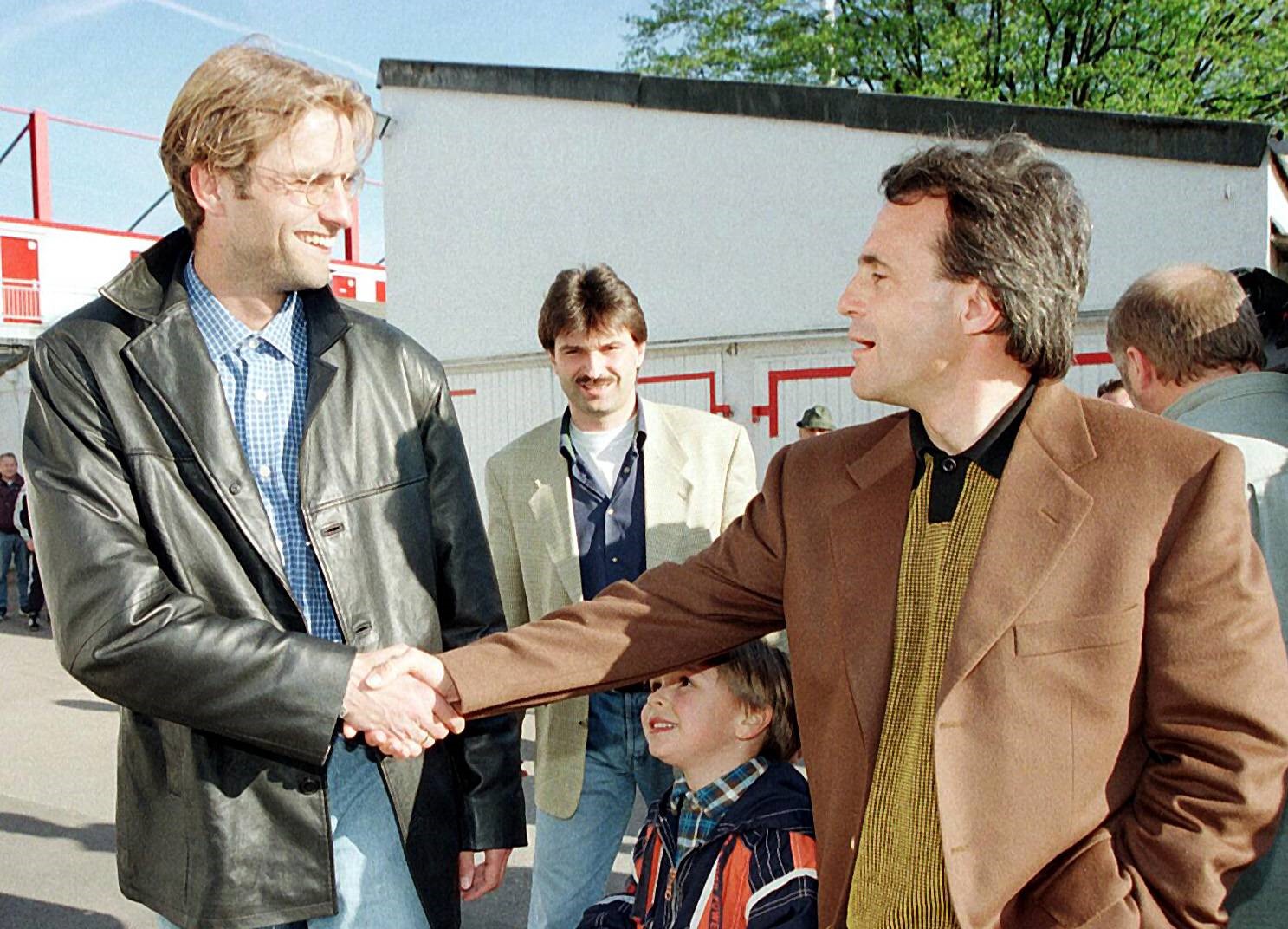 "Mit Wolfgang fing tatsächlich alles an": Jürgen Klopp (li.) mit seinem Mentor und früheren Trainer Wolfgang Frank.