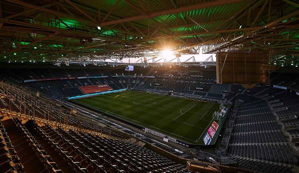Borussia Mönchengladbach wird das Saison-Eröffnungsspiel gegen Bayern München am 13. August (20.30 Uhr) statt vor 25.000 Besuchern nur vor maximal 23.000 Fans im Borussia-Park ausgetragen.