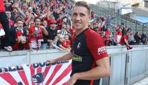 Nils Petersen verzückt den Breisgau. Dank eines Fallrückzieher-Tores des Stürmers geht der starke Lauf des SC Freiburg weiter.