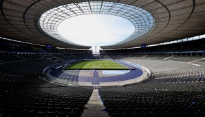 HERTHA BSC - Stadion: Olympiastadion (74.649 Zuschauer) | Preis Bier (0,5 l): 4,50 Euro | Preis Bratwurst: 3,70 Euro