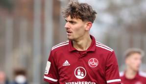 LEONARDO VONIC: Der 18-Jährige vom 1. FC Nürnberg gilt als riesiges Talent. Nach Sport1-Infos soll die halbe Bundesliga hinter ihm her sein - darunter auch der VfB Stuttgart, der ihn als Perspektivspieler für die erste Mannschaft haben möchte.