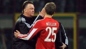 Zudem holte der "Tulpengeneral" ein paar Youngster zu den Profis, darunter Holger Badstuber für die Innenverteidigung und einen gewissen Thomas Müller als Zehner. "Müller spielt immer", hieß es damals eindeutig.
