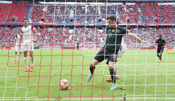 Robert Lewandowski trifft zum zwischenzeitlichen 5:0 gegen Bayern gegen Aufsteiger VfL Bochum.