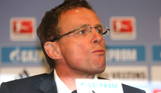 Ralf Rangnick rechnete bei seiner Antritts-PK mit dem System von Felix Magath ab