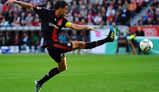 Michael Ballack enttäuschte gegen Werder Bremen auf der Position im zentralen Mittelfeld