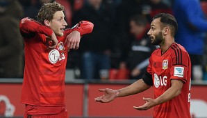 Stefan Kießling (l.) sorgte für die Führung der Leverkusener