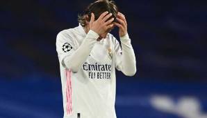 AS: "Real verabschiedet sich ohne Gegenwehr. Es gibt in Madrid keine schlimmere Trauer als an dem Tag, an dem sie sich aus der Champions League verabschieden müssen. Chelsea, das mehr Amboss als Hammer ist, wirft Real unehrenhaft raus."
