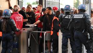 Beim Einlass der Fans spielten sich vor dem CL-Finale offenbar chaotische Szenen.