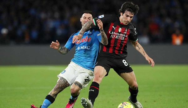 Die AC Milan und die SSC Neapel liefern sich ein rein italienisches Duell im Viertelfinale der Champions League.
