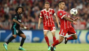 Thiago: Kam früh Robben, kam aber lange nicht auf Temperatur und spielte in 15 Minuten drei üble Fehlpässe. Dann besser im Spiel. Starker Pass auf Ribery (34.) und in der zweiten Hälfte mit gewohnter Passsicherheit (über 90 Prozent). Note: 3,5.