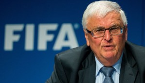 Ex-DFB-Präsident Theo Zwanziger hat im Zuge der WM-Affäre mit rechtlichen Schritten gedroht