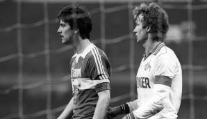 Sein Bundesliga-Debüt gibt Löw erst in der Rückrunde, im Februar 1981 verliert er mit 1:3 gegen den 1. FC Köln. Löw kommt in seiner ersten Saison nur auf vier Einsätze und wird an Eintracht Frankfurt verliehen.