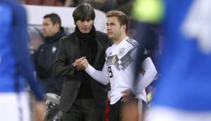 Bundestrainer Joachim Löw hat den Wechsel des WM-Helden Mario Götze in die Niederlande positiv beurteilt und Geduld mit dem Finaltorschützen gefordert.
