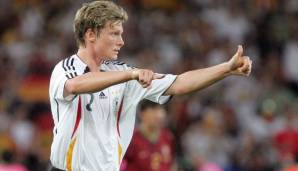 15. MARCELL JANSEN - Alter bei Debüt: 20 Jahre, 8 Monate, 4 Tage. Der Gladbacher Linksverteidiger war bei der WM 2006 gegen Portugal (3:1) erstmals mit von der Partie. Am Ende wurde Deutschland Dritter.