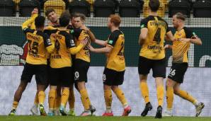 Im Spitzenspiel der 3. Liga treffen heute Dynamo Dresden und Hansa Rostock aufeinander.