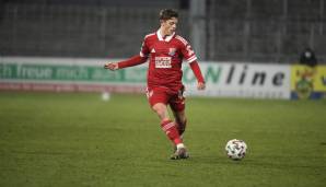 Platz 2: FYNN SEIDEL (SpVgg Unterhaching) am 27.1.2021 beim 0:1 gegen den VfB Lübeck - Alter: 16 Jahre, 11 Monate, 27 Tage.