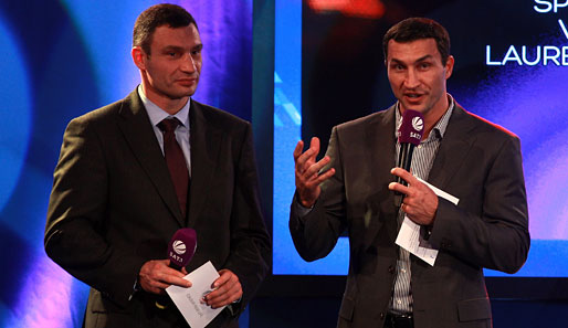 Appelliert an die Verantwortlichen, human mit Tieren umzugehen: Witali Klitschko (l.)