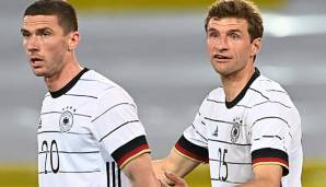 Neckten sich gegenseitig nach dem "Spiel seines Lebens": Thomas Müller und DFB-Matchwinner Robin Gosens.