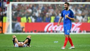 Nach durchwachsener Vorrunde kämpfte sich der Weltmeister gegen die Slowakei (3:0) und Italien (7:6 n.E.) bis ins Halbfinale, wo mit Frankreich der spätere Weltmeister wartete. Gegen die EM-Gastgeber war Deutschland jedoch chancenlos (0:2).