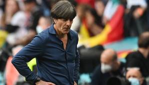 El Mundo Deportivo (Spanien): "England verschlingt Deutschland. England fällt das Urteil über die Ära von Joachim Löw in der Nationalmannschaft. Unfassbar wie Müller alleine auf das Tor den Ausgleich verpasst."
