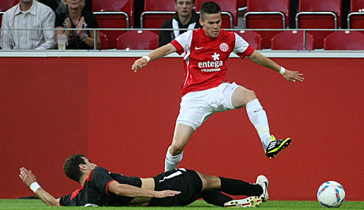 Zoltan Stieber (r.) gehörte noch zu den besten besten Mainzern im Spiel gegen Metan Medias