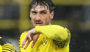 MATS HUMMELS: Stellt sich die Frage, ob nicht doch er der geeignetere Kandidat für einen Abgang wäre? Konkrete Gerüchte gibt es kaum, aber die Kritik am 33-Jährigen wird immer lauter. Auch beim Debakel gegen Leipzig wirkte er teilweise überfordert.